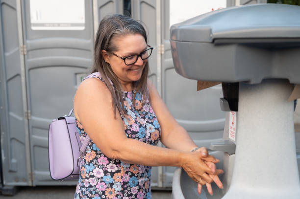 Best Porta potty delivery and setup  in Hemet, CA